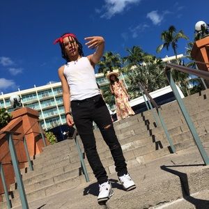 Meet your Posher, Harold